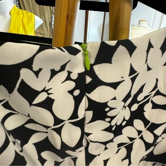 London Times Black White Green Square Neck belted floral leaves Sheath Dress 12 - Picture 11 of 11